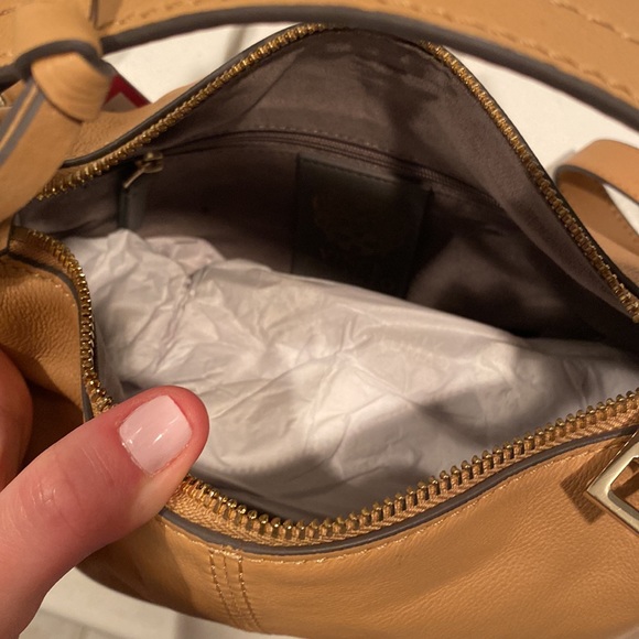 NWT Vince Camuto Corin Crossbody in Toffee Cream - Picture 8 of 9
